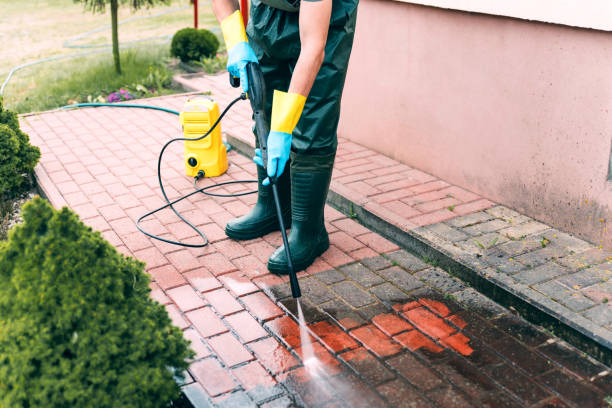 Best Driveway Pressure Washing  in Garrettsville, OH